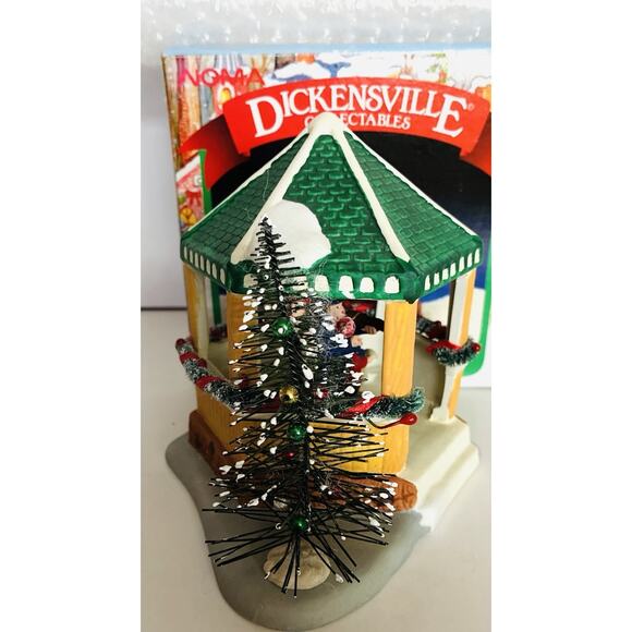 Vintage Dickensville Retired 1997 NOMA Porcelain Gazebo Bottle brush trees 3D - Picture 4 of 10